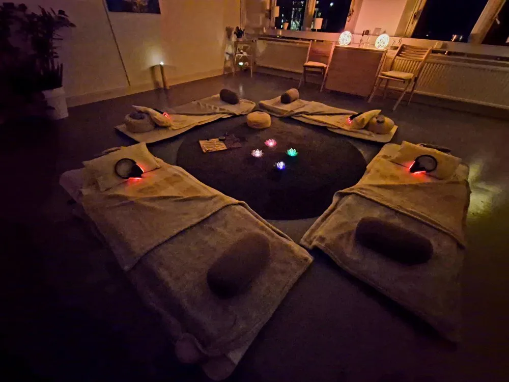 Soundhealing Silent Frequencies